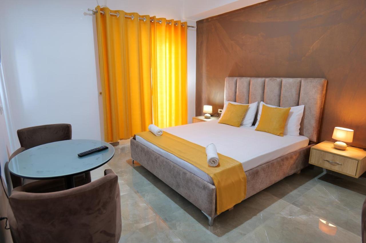 Hotel Adi-Vera Sarandë Buitenkant foto