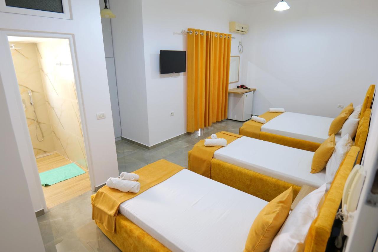 Hotel Adi-Vera Sarandë Buitenkant foto