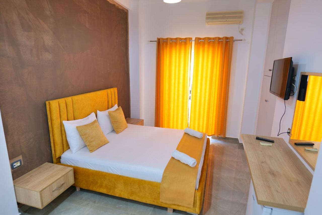 Hotel Adi-Vera Sarandë Buitenkant foto