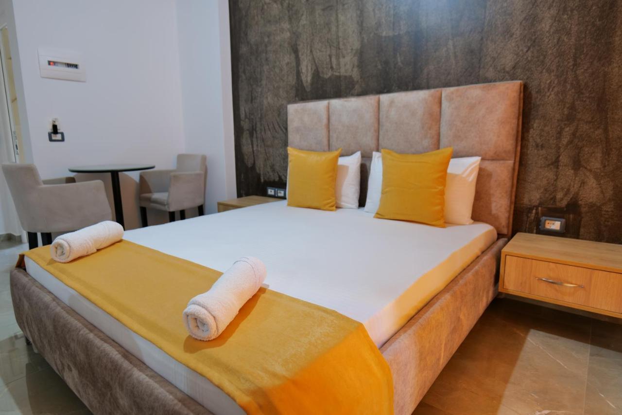 Hotel Adi-Vera Sarandë Buitenkant foto