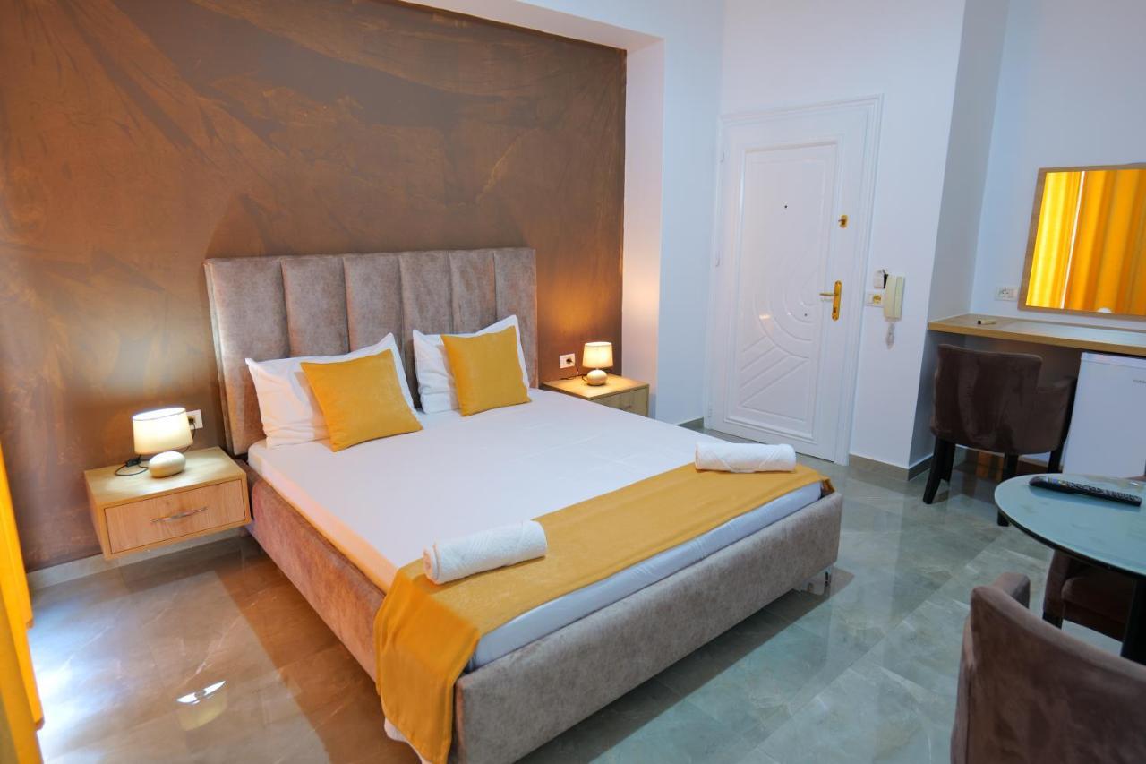 Hotel Adi-Vera Sarandë Buitenkant foto