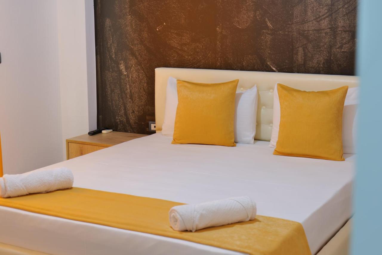 Hotel Adi-Vera Sarandë Buitenkant foto
