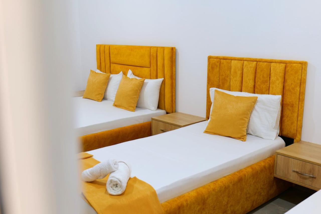 Hotel Adi-Vera Sarandë Buitenkant foto