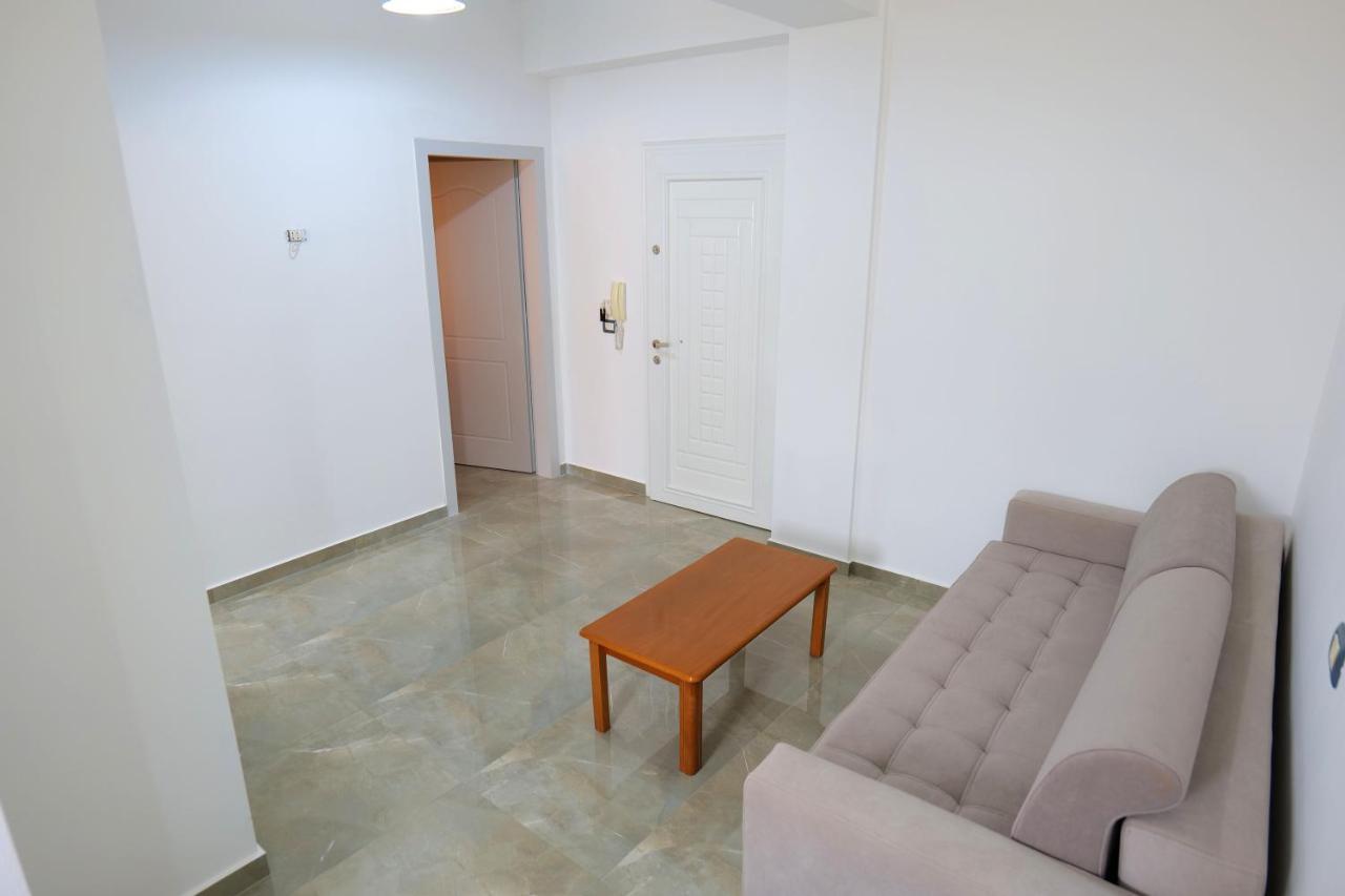 Hotel Adi-Vera Sarandë Buitenkant foto