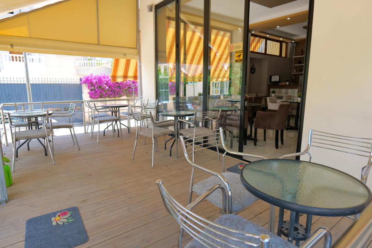 Hotel Adi-Vera Sarandë Buitenkant foto
