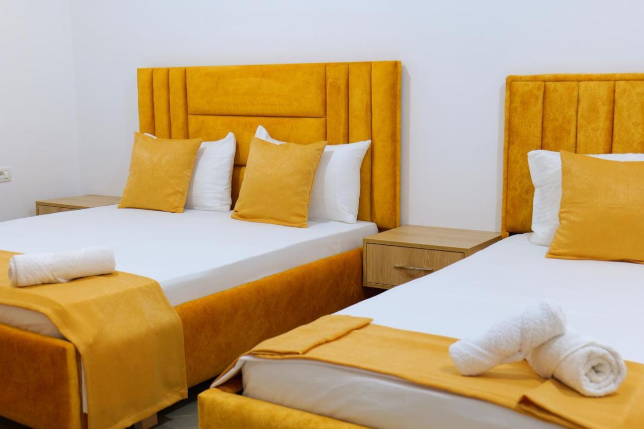 Hotel Adi-Vera Sarandë Buitenkant foto