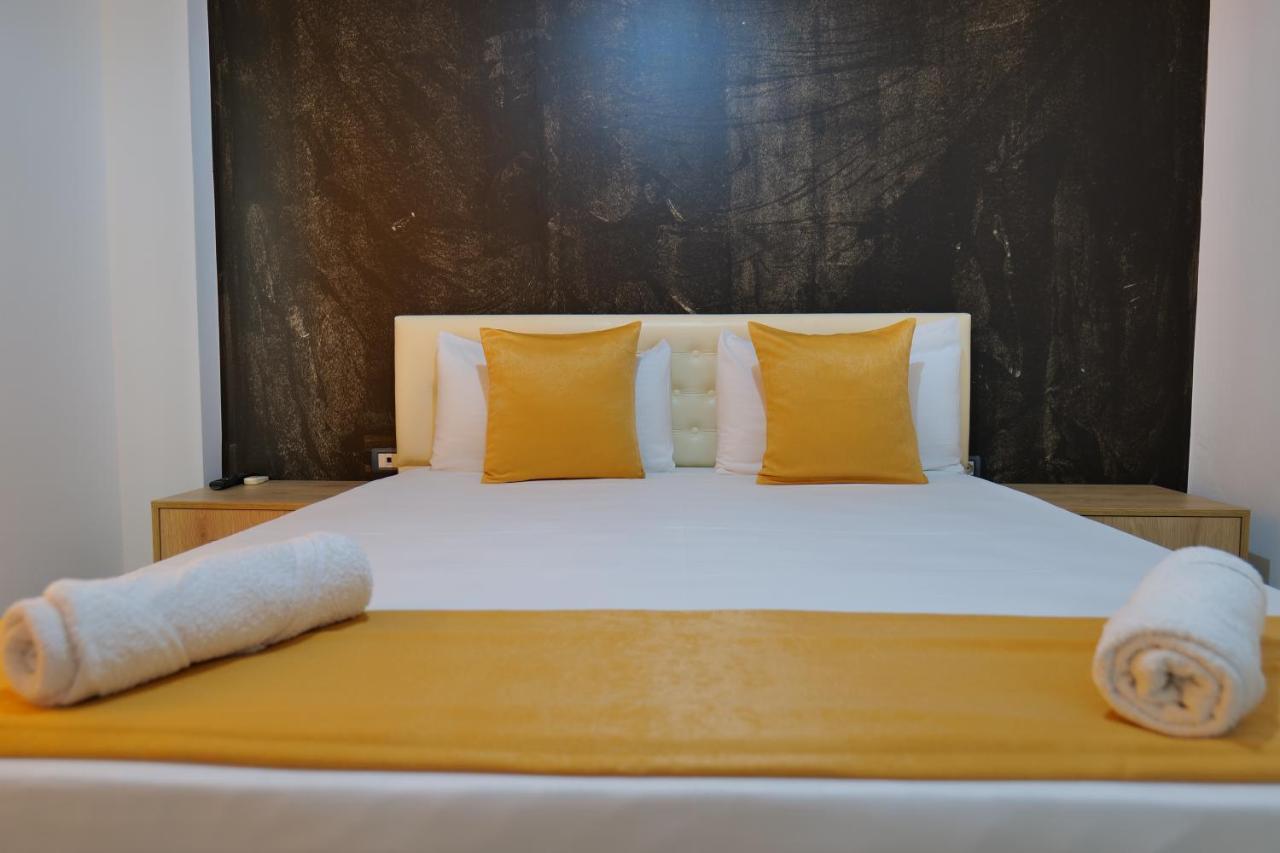 Hotel Adi-Vera Sarandë Buitenkant foto